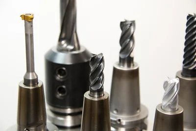 Entretenir vos outils de bricolage en 2026 : astuces pour une longévité maximale